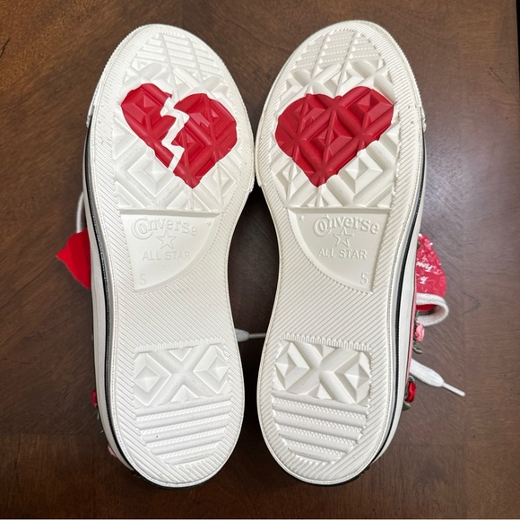 Converse Valentine Pink Sneakers with Floral accents. Women Size 7 - Picture 5 of 14